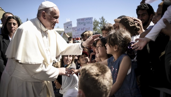 Η επιστολή τριανταέξι οργανώσεων προς τον Πάπα για την κατάσταση στο Προσφυγικό
